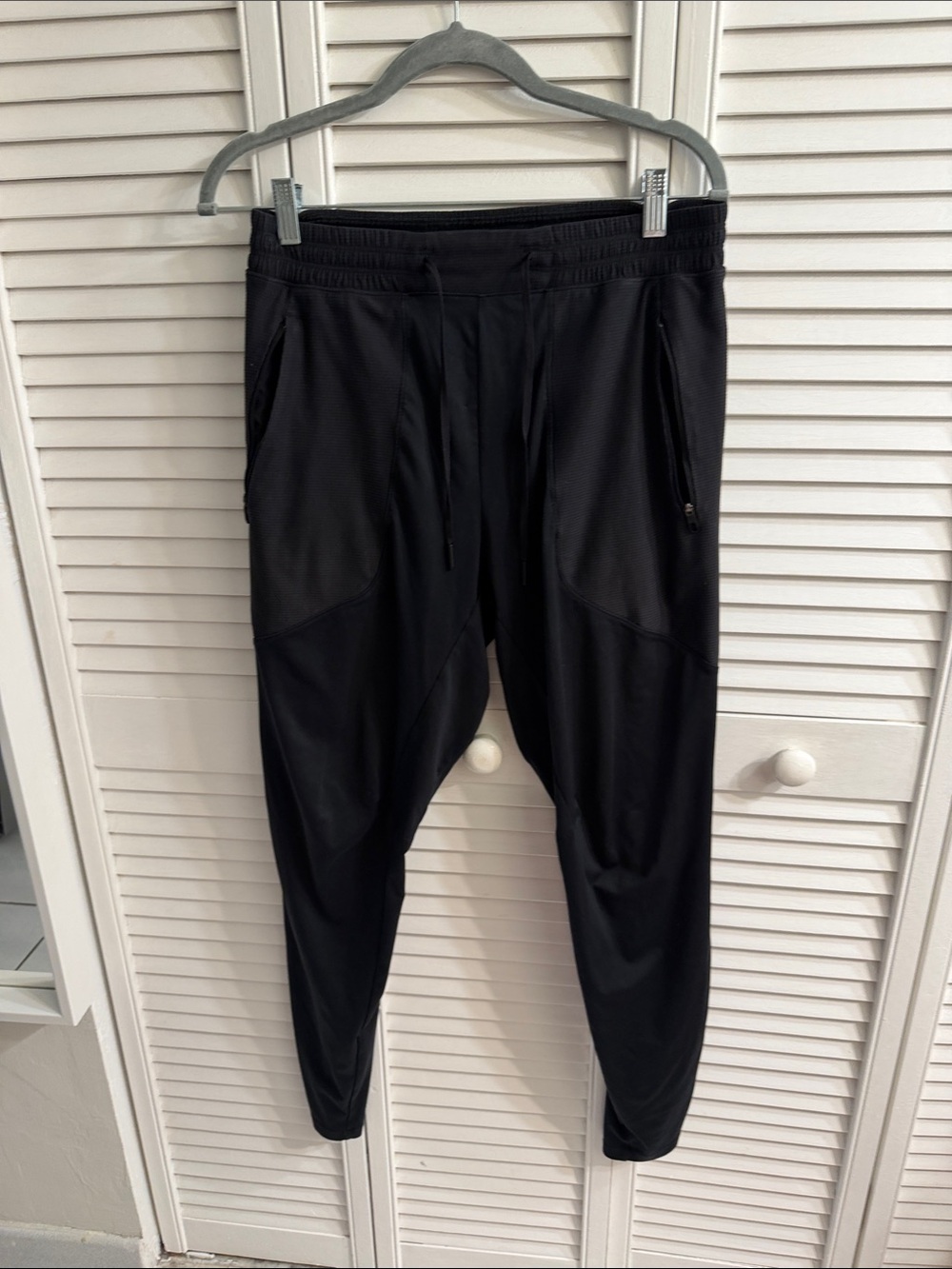 lululemon athletica Black Men's Lightweight Jogger Pants